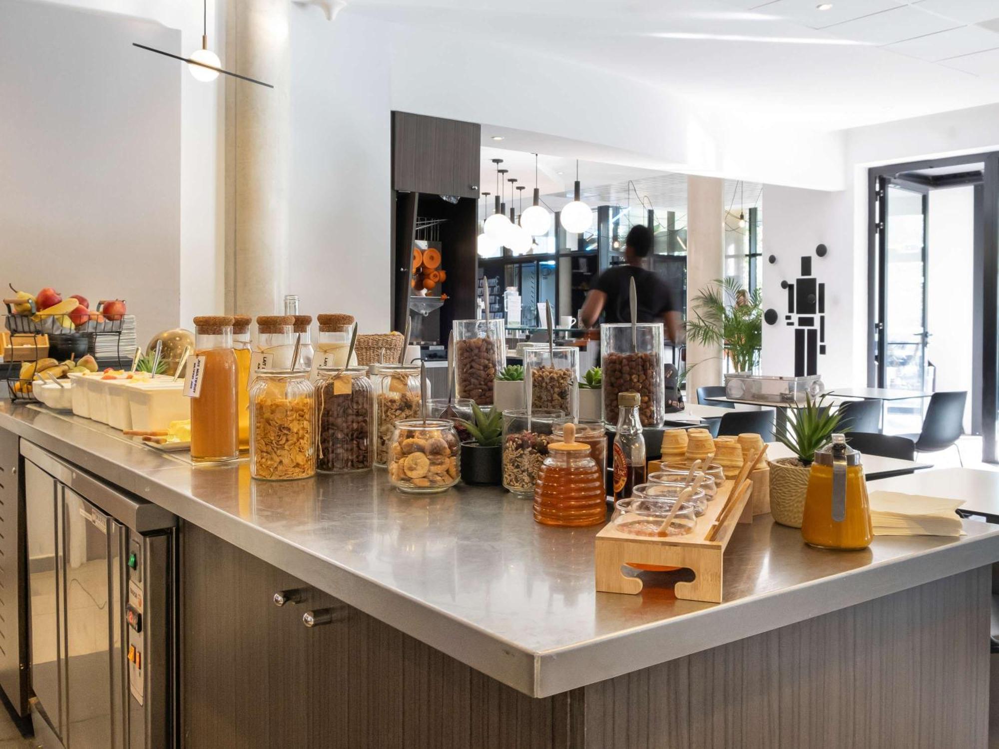 Ibis Styles Toulouse Cite Espace Экстерьер фото