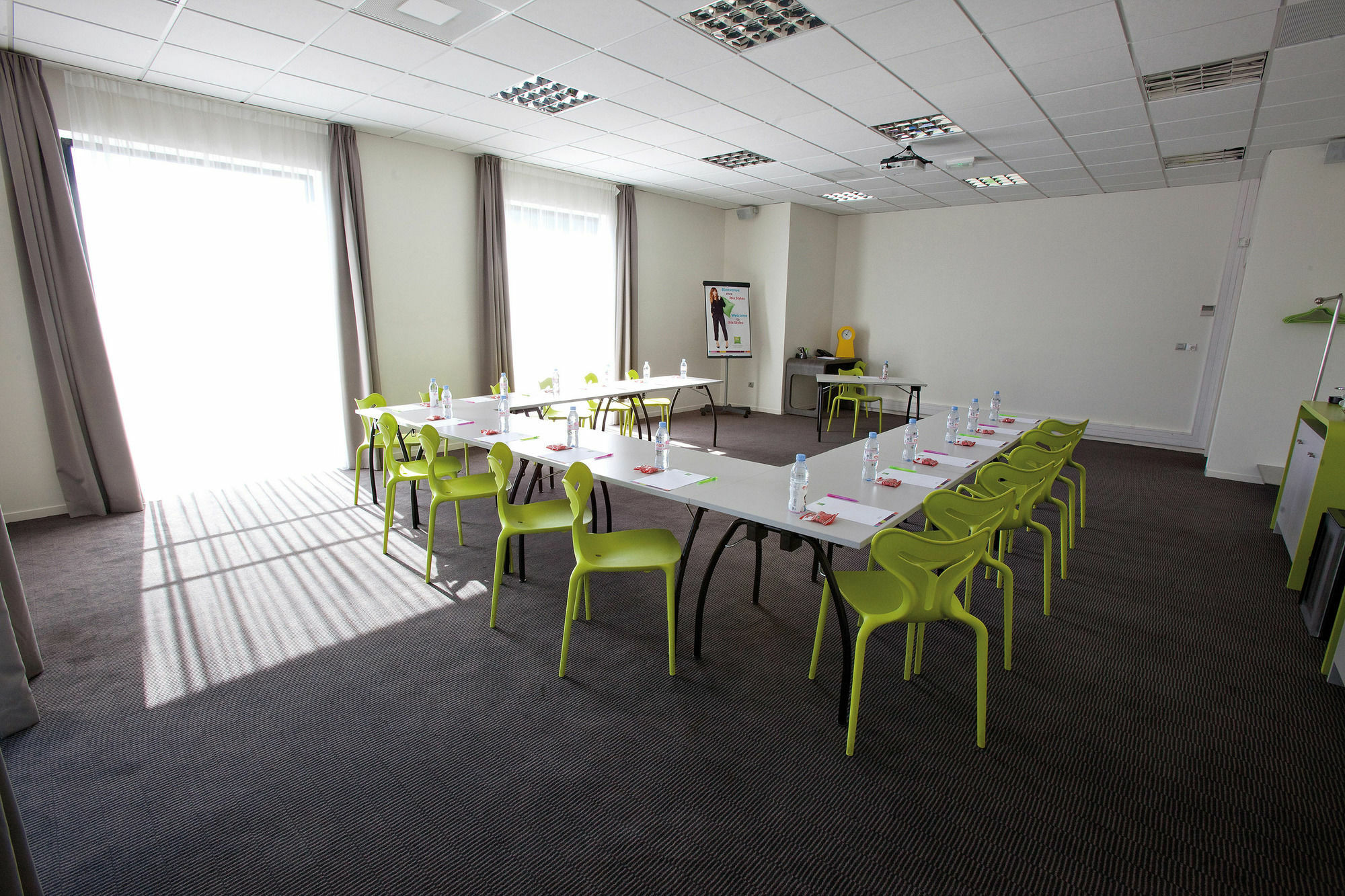 Ibis Styles Toulouse Cite Espace Экстерьер фото